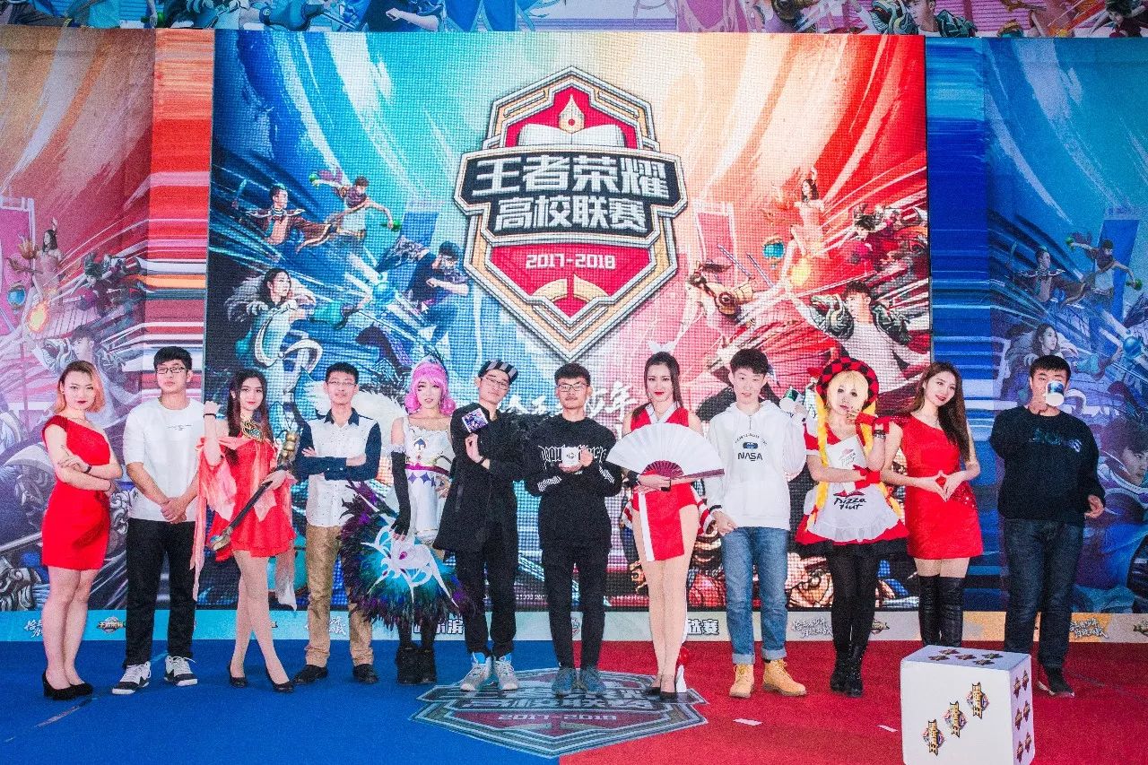 韦查妮展现 韦查妮展现